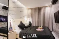 2 Bedroom Condo for Sale in Grand Solaire Pattaya private balcony overlooking the city skyline
