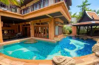 4 Bedroom House for Sale in Dharawadi spacious living room