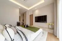 4 Bedroom House for Sale in Horizon By Patta private swimming pool