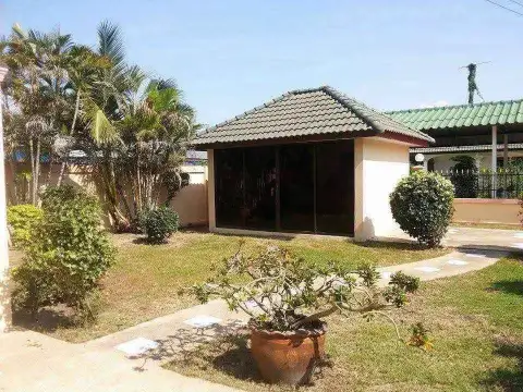 2 Bedroom House for Sale in Mabprachan, Pattaya, Thailand — 2-bedroom House — photo 3