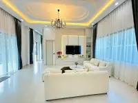 4 Bedroom House for Sale & Rent in Mabprachan, Pattaya, Thailand — 4-bedroom House — photo 2