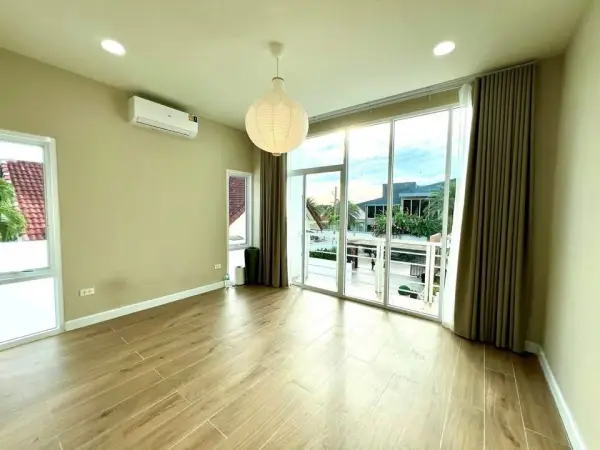 4 Bedroom House for Sale in Mabprachan
