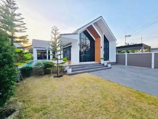 5 Bedroom House for Sale & Rent in Mabprachan