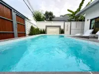 3 Bedroom House for Sale in Mabprachan, Pattaya, Thailand — 3-bedroom House — photo 2