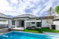 3 Bedroom House for Sale in Mabprachan, Pattaya, Thailand — 3-bedroom House — photo 1