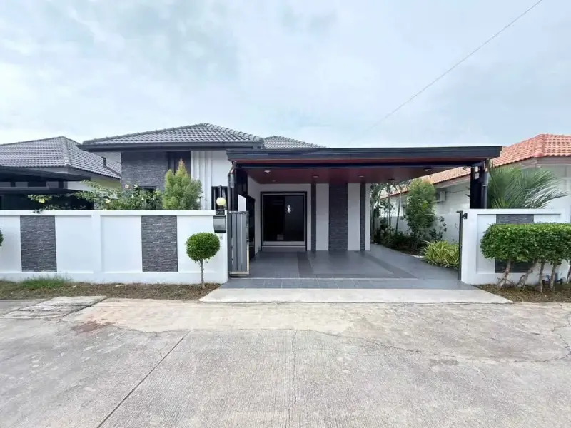 3 Bedroom House for Sale in Mabprachan