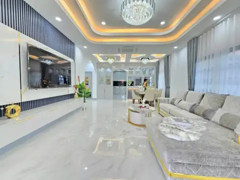 4 Bedroom House for Sale in Mabprachan, Pattaya, Thailand — 4-bedroom House — photo 2