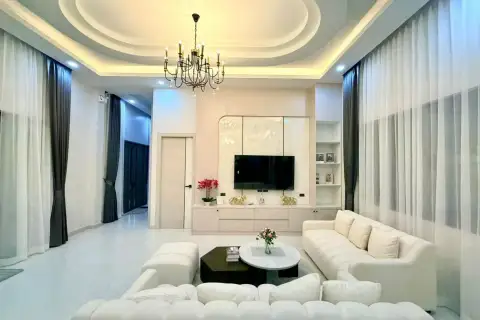 4 Bedroom House for Sale in Mabprachan, Pattaya, Thailand — 4-bedroom House — photo 3