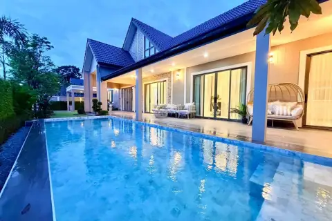 4 Bedroom House for Sale in Mabprachan, Pattaya, Thailand — 4-bedroom House — photo 4
