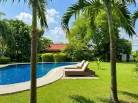 5 Bedroom House for Sale in Mabprachan, Pattaya, Thailand — 5-bedroom House — photo 3