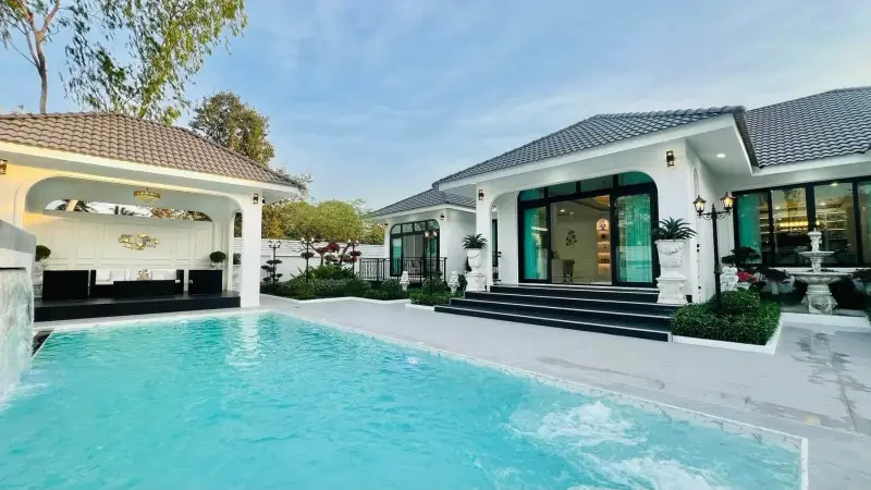 5 Bedroom House for Sale in Mabprachan