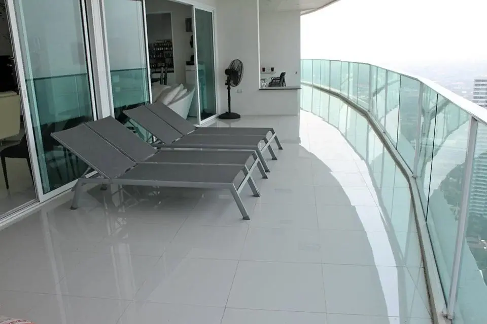 4 Bedroom Condo for Sale at Movenpick Residences, Pattaya, Thailand — 4-bedroom Condo — photo 1
