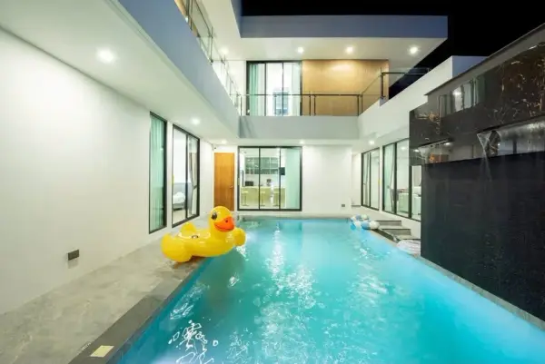 5 Bedroom House for Sale in Na Jomtien