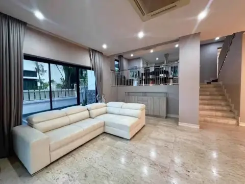 5 Bedroom House for Sale & Rent in Na Jomtien, Pattaya, Thailand — 5-bedroom House — photo 2