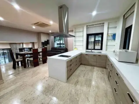 5 Bedroom House for Sale & Rent in Na Jomtien, Pattaya, Thailand — 5-bedroom House — photo 5