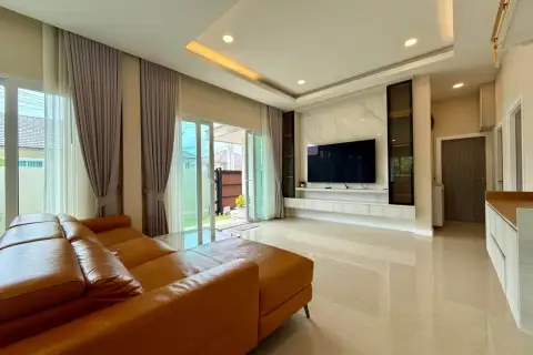 3 Bedroom House for Sale in Na Jomtien, Pattaya, Thailand — 3-bedroom House — photo 2