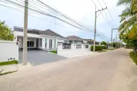 3 Bedroom House for Sale in Nong Pla Lai, Pattaya, Thailand — 3-bedroom House — photo 5