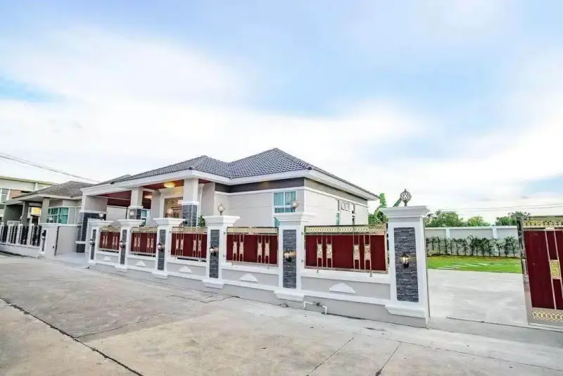 3 Bedroom House for Sale & Rent in Nong Pla Lai