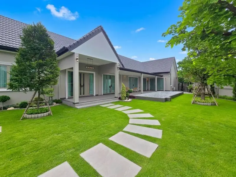 4 Bedroom House for Sale in Nong Prue – Villa/House for Sale in Pattaya