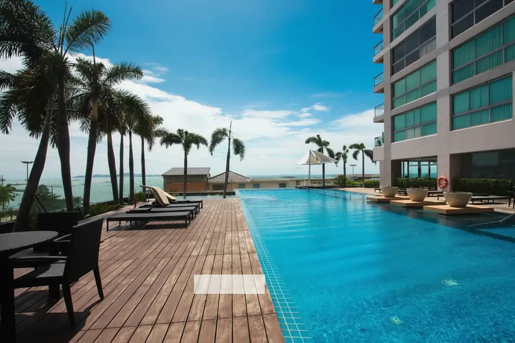 Northshore Pattaya — beachfront condominium on Pattaya Beach Road