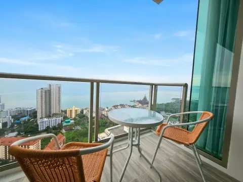 2 Bedroom Condo for Sale at Riviera Wong Amat Beach, Pattaya, Thailand — 2-bedroom Condo — photo 2