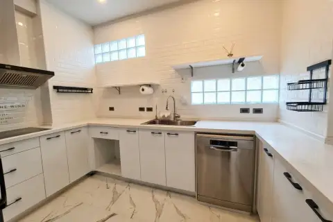 4 Bedroom House for Sale & Rent at Patta Prime master bedroom with en-suite