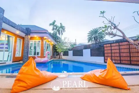 4 Bedroom House for Sale in Bang Lamung front facade