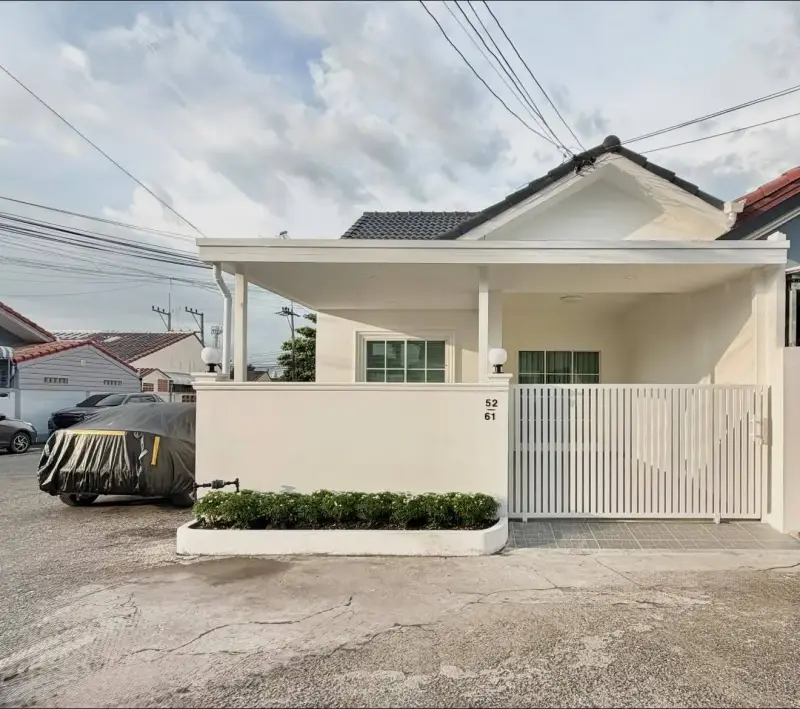 3 Bedroom Townhouse for Sale at Chokchai Village 4