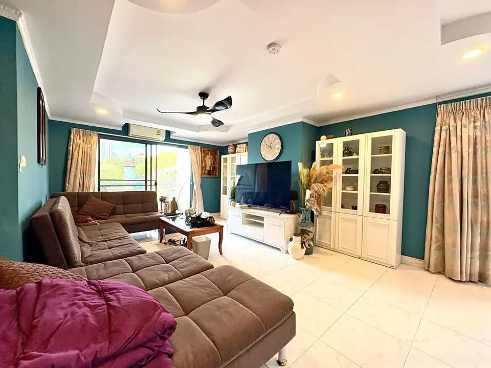 1 Bedroom Condo for Sale at Pattaya Hill Resort, Pattaya, Thailand — 1-bedroom Condo — photo 1