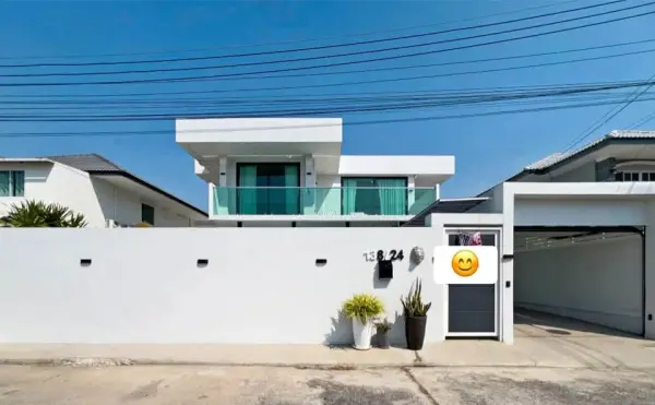 5 Bedroom House for Sale