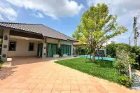 3 Bedroom House for Sale at Pattaya paradise village 1, Pattaya, Thailand — 3-bedroom House — photo 1