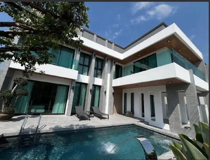 5 Bedroom House for Sale in Mabprachan – Villa/House for Sale in Pattaya