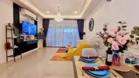 3 Bedroom Townhouse for Sale in Central Pattaya, Pattaya, Thailand — 3-bedroom Townhouse — photo 2