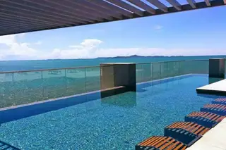 Water's edge — new development photo 2, Pattaya Thailand