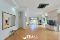 3 Bedroom House for Sale in Central Pattaya spacious living room