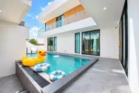 5 Bedroom House for Sale at Phoenix Gold Golf, Pattaya, Thailand — 5-bedroom House — photo 2