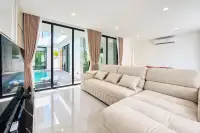 5 Bedroom House for Sale at Phoenix Gold Golf, Pattaya, Thailand — 5-bedroom House — photo 4