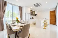5 Bedroom House for Sale at Phoenix Gold Golf, Pattaya, Thailand — 5-bedroom House — photo 5