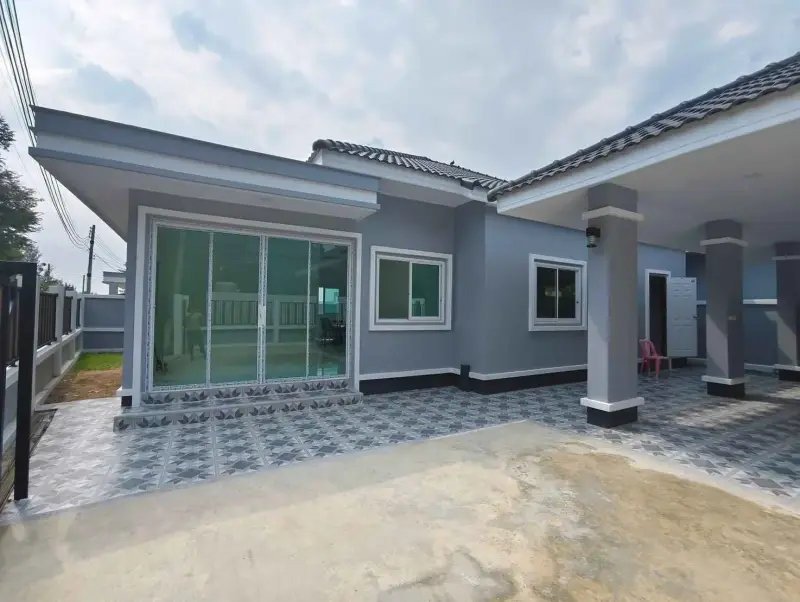 3 Bedroom House for Sale in Pong