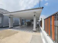 3 Bedroom House for Sale in Pong spacious covered carport with tiled floor and perimeter wall