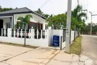 3 Bedroom House for Sale in Pong, Pattaya, Thailand — 3-bedroom House — photo 2