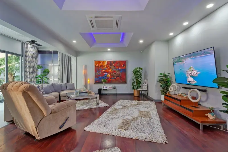 5 Bedroom House for Sale & Rent in Pratumnak Hill – Villa/House for Rent in Pattaya