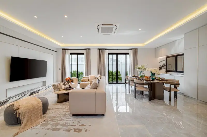 4 Bedroom House for Sale at Chieftain – Villa/House for Sale in Pattaya