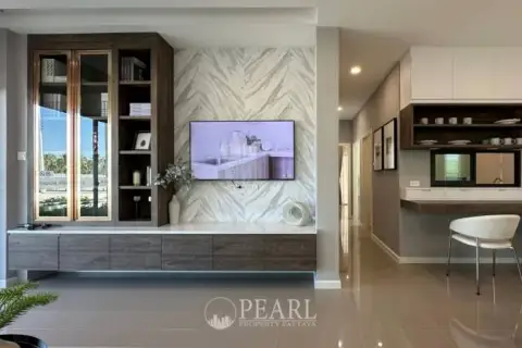 4 Bedroom House for Sale at Tropical Village spacious living room