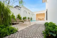 3 Bedroom House for Sale at Spring Town Pool Villa Pattaya private swimming pool