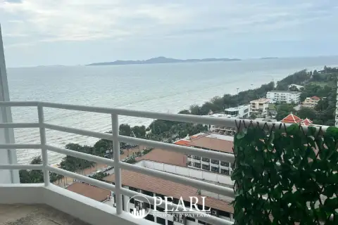 1 Bedroom Condo for Sale in View Talay 7 comfortable bedroom with bed