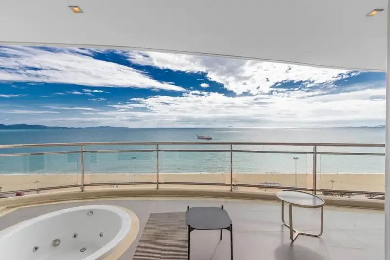 3 Bedroom Condo for Sale at Reflection Jomtien Beach