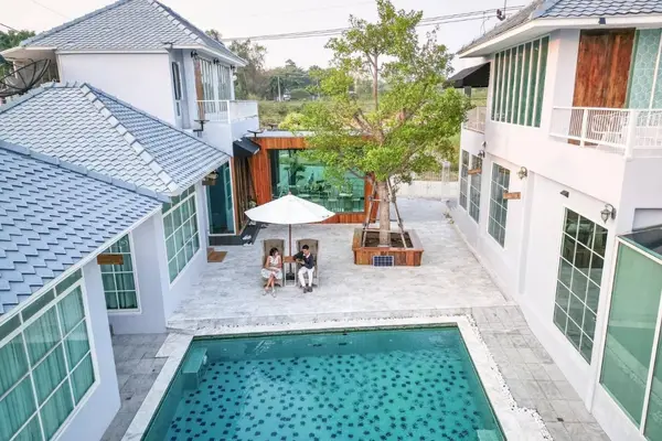 10 Bedroom House for Sale in Na Chom Thian