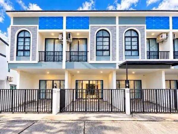 2 Bedroom Townhouse for Rent in East Pattaya