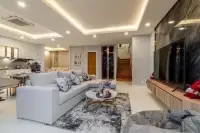 5 Bedroom House for Sale at Rungsii Village, Pattaya, Thailand — 5-bedroom House — photo 3